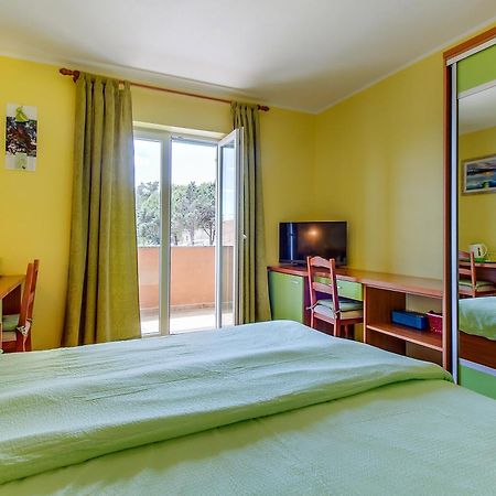 Apartments And Rooms By The Sea Nerezine, Losinj - 11815 Rom bilde