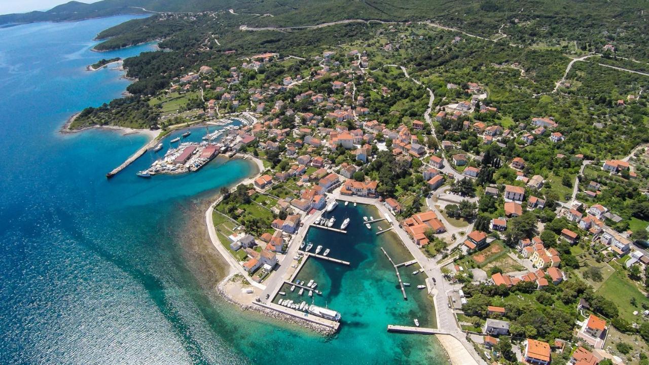 Apartments And Rooms By The Sea Nerezine, Losinj - 11815 Eksteriør bilde
