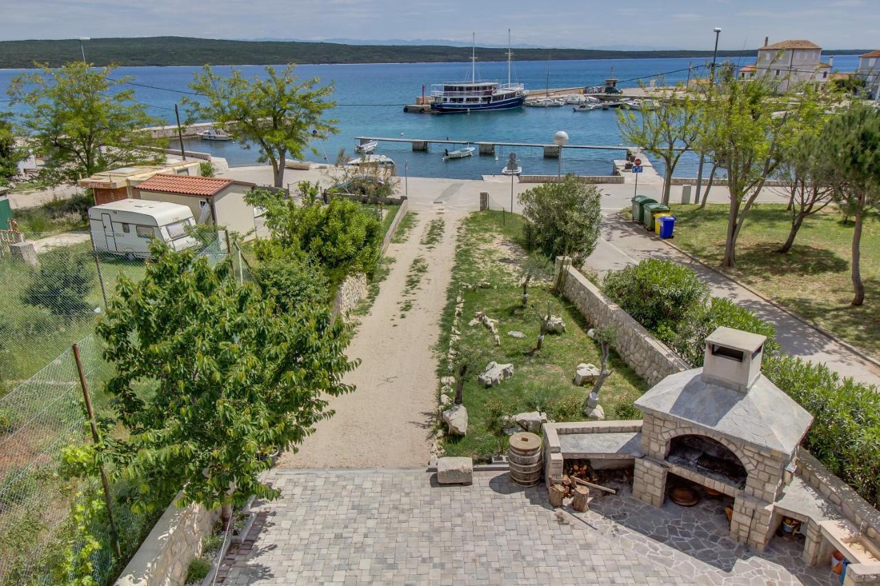 Apartments And Rooms By The Sea Nerezine, Losinj - 11815 Eksteriør bilde