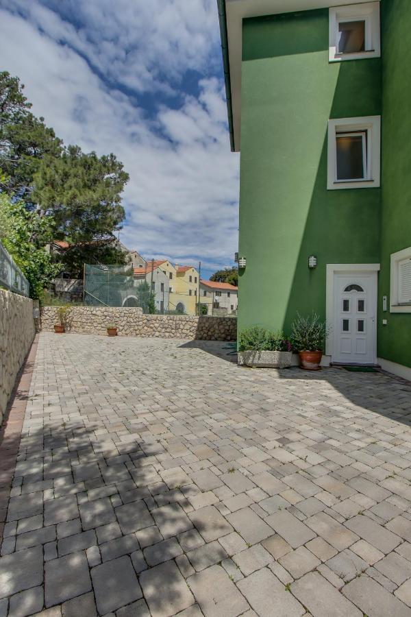 Apartments And Rooms By The Sea Nerezine, Losinj - 11815 Eksteriør bilde